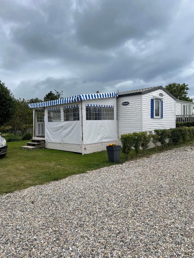 Mobil-Home 4/6 Personnes , Terrasse Couverte ,Piscine Chauffee . Biville-sur-Mer Exteriér fotografie