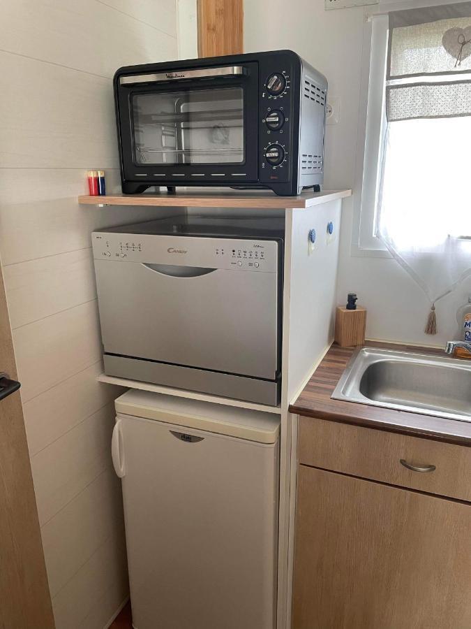 Mobil-Home 4/6 Personnes , Terrasse Couverte ,Piscine Chauffee . Biville-sur-Mer Exteriér fotografie
